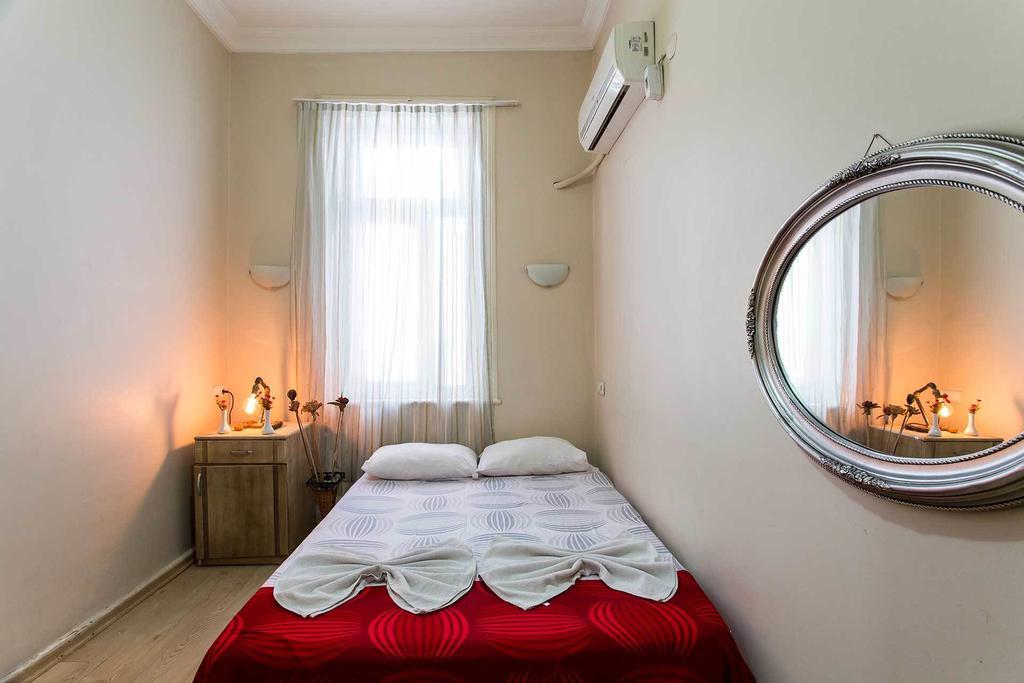 Laguna Otel Pansiyon İzmir Kültér fotó